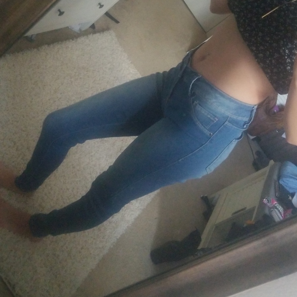 ♡ YMI SKINNY JEGGINGS